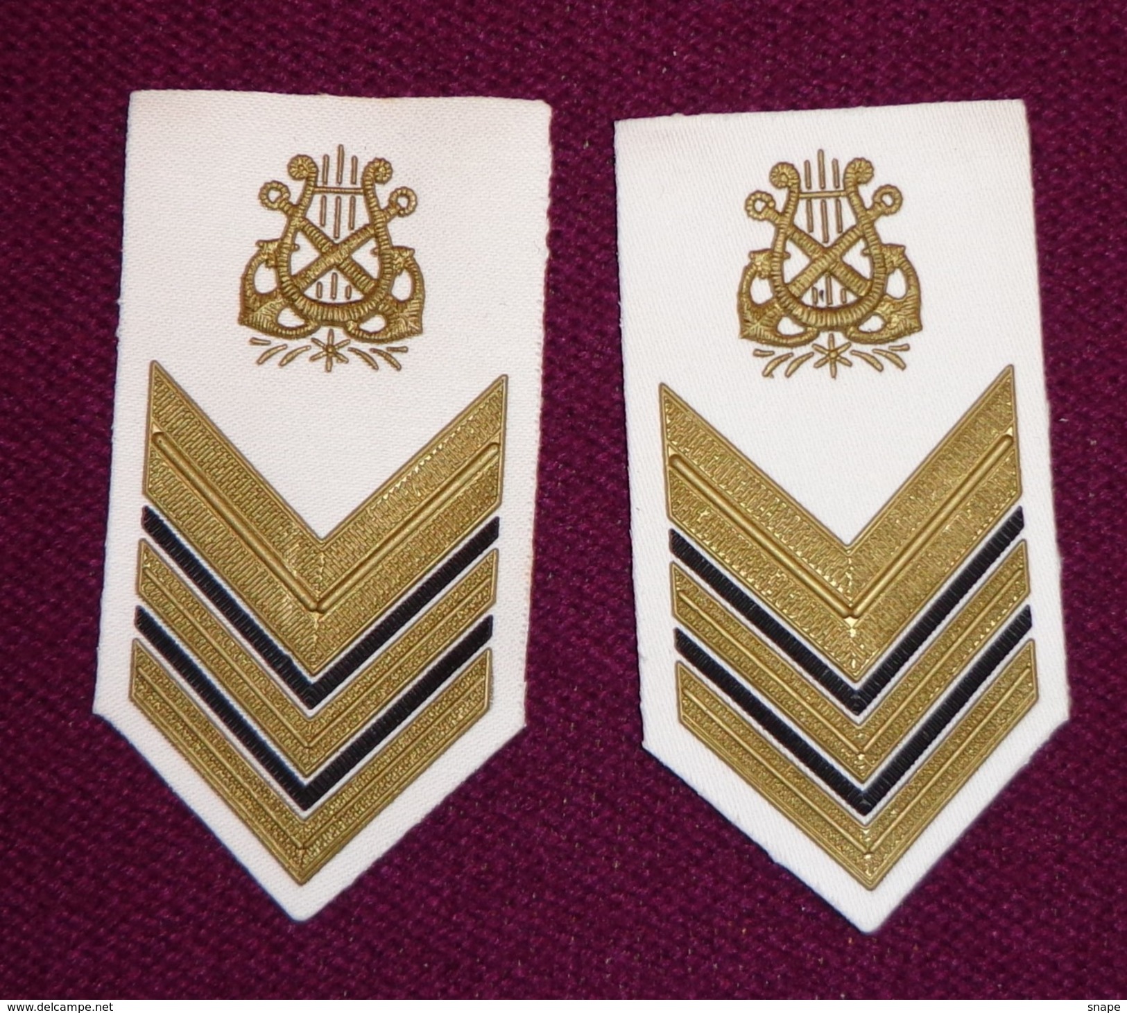 SECONDO CAPO MUSICANTE - MARINA  MILITARE ITALIANA - COPPIA DI GRADI Da Manica Per Uniforme Estiva - Anni 70/80 (137) - Marine