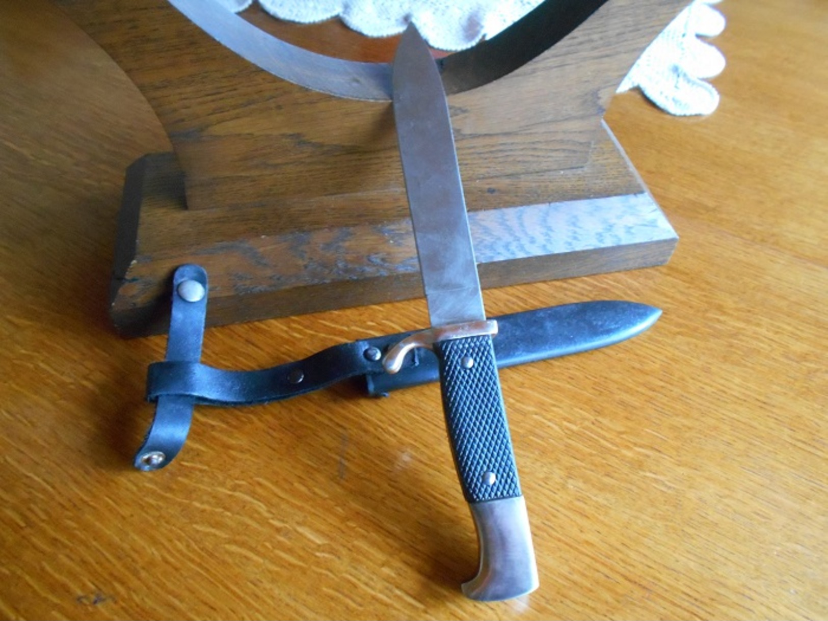 Couteau Jeunesse " RZM  1939" Poignée Laiton "marquage RZM "Alpha" Remarquable - Knives/Swords