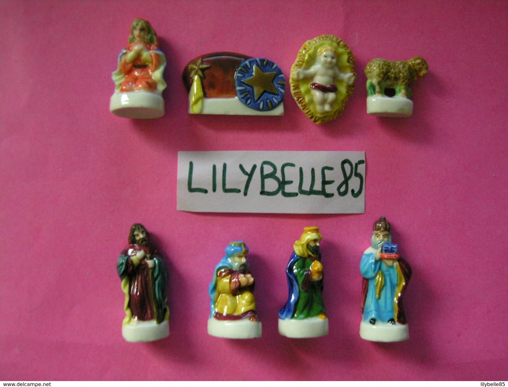 Série Complète De 8 Feves En Porcelaine émaillée CRECHE MILLENIUM SATIN 2001 ( Feve ) - Santons