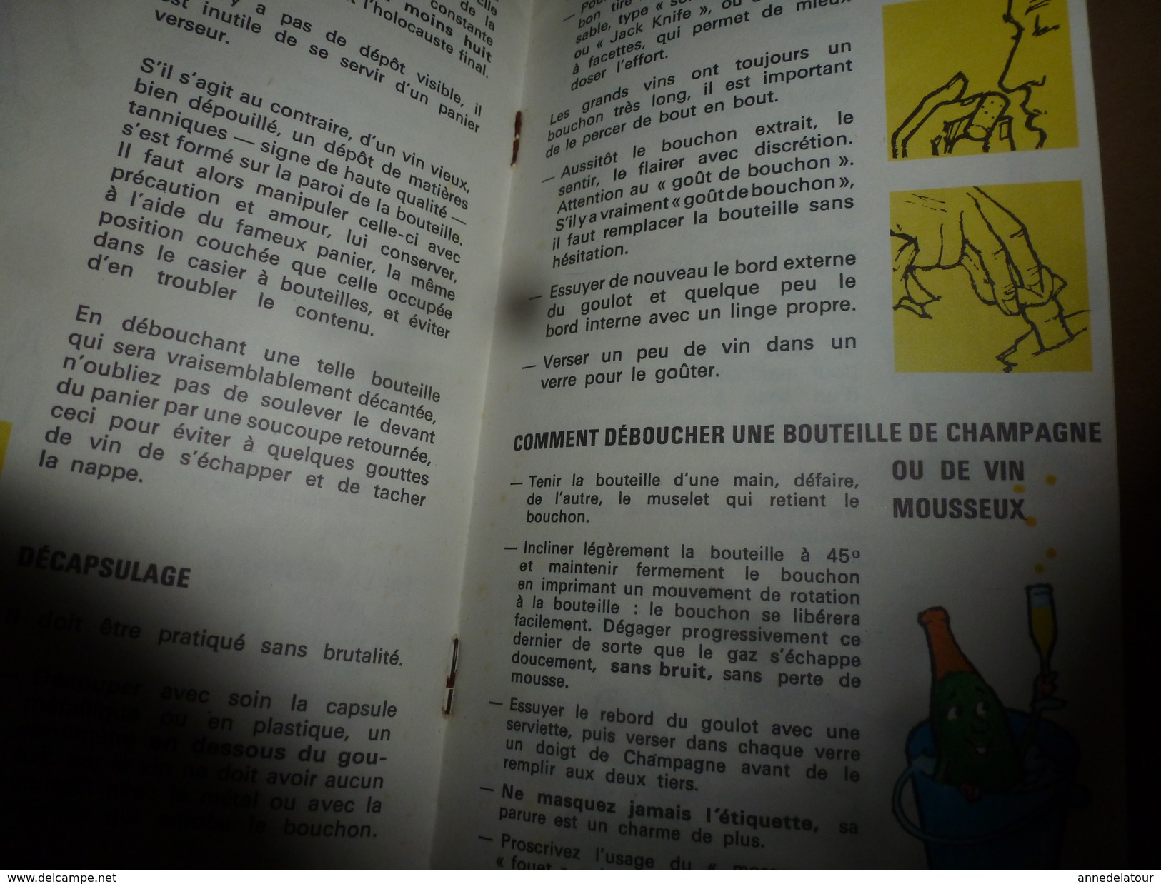 1974 L'ART de présenter le VIN sur la TABLE  ,par le Comité National des VINS de FRANCE