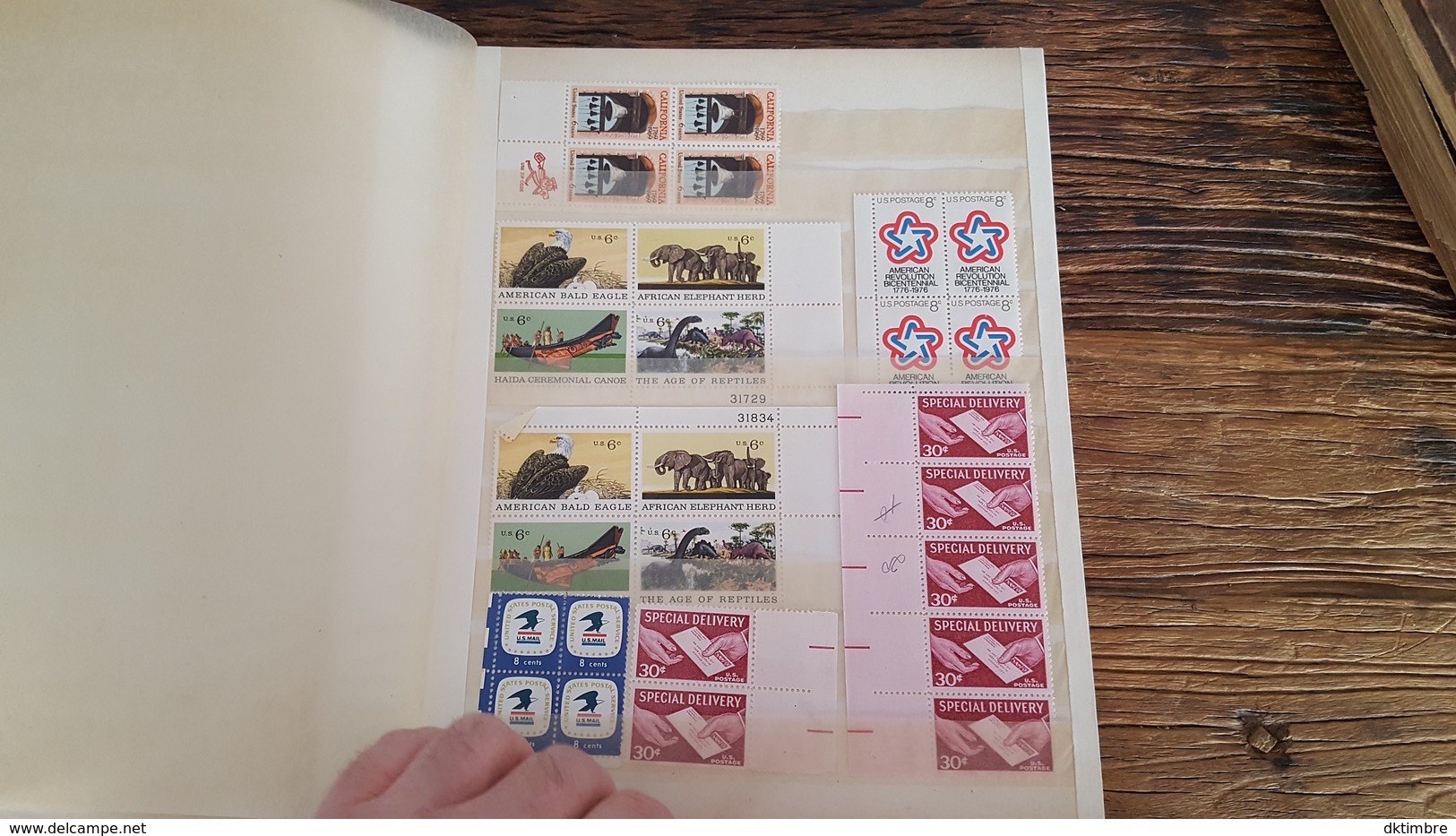 LOT 374669 ALBUM TIMBRE DE USA ET NATIONS UNIS NEUF** PORT A 10 EUROS - Collections (en Albums)