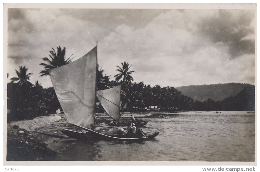 Vietnam ? - Carte-Photo - Bâteau Barque Pêcheur - Vietnam