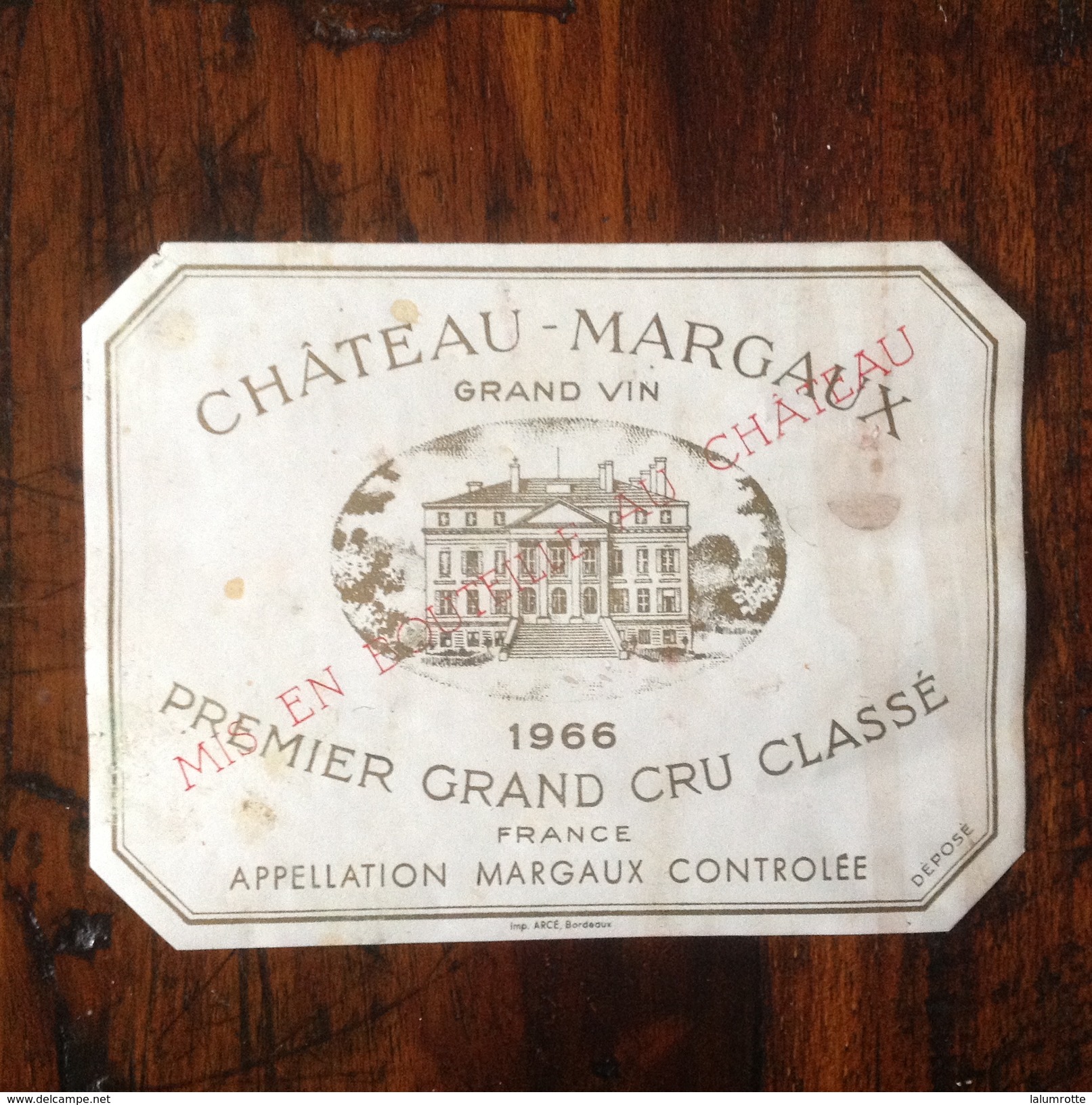 Étiquette. 19.    Une étiquette Du Château Margaux Premier Grand Cru Classé 1966 - Bordeaux