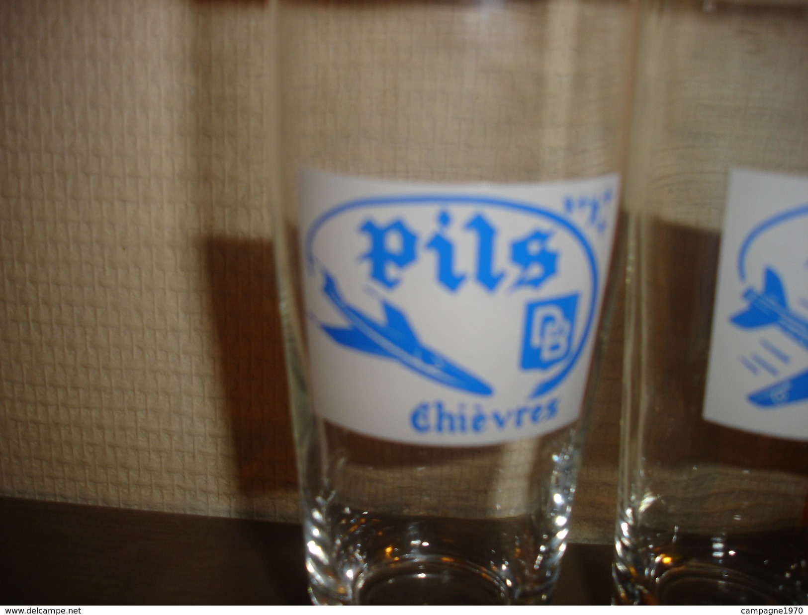 LOT 2 ANCIENS VERRES A BIERE PILS - BRASSERIE DB ( CHIEVRES ( MONS ATH )) - EMAIL AVION ( BASE MILITAIRE ) - Glasses