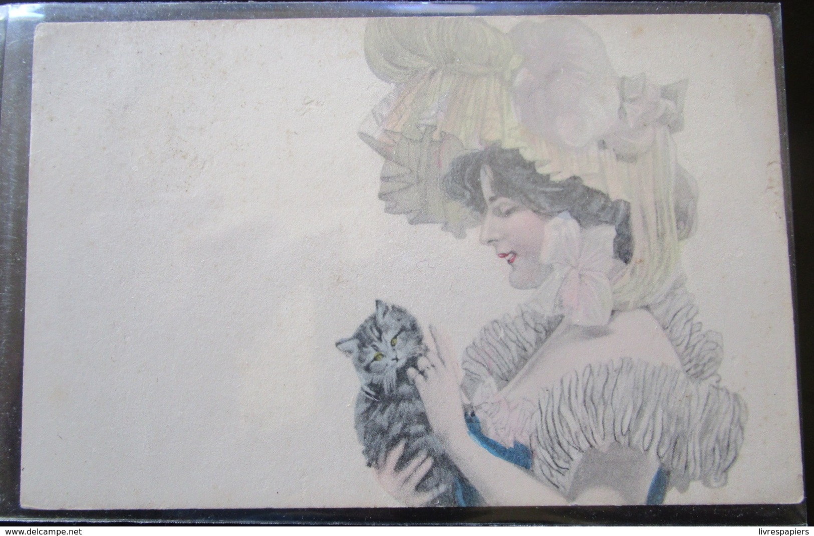 Femme Au Chat Cpa Style Art Nouveau - Femmes