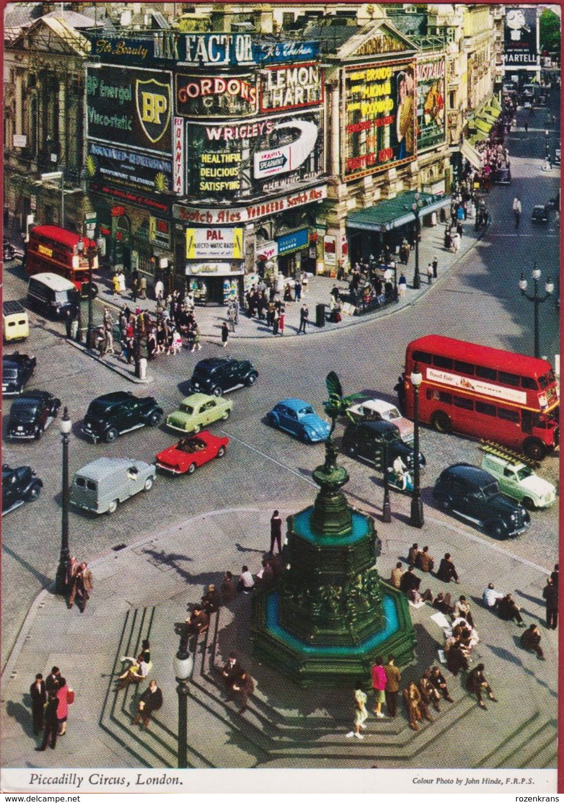 Londen United Kingdom London Piccadilly Circus Car Auto Oldtimer Autobus Bus John Hinde - Piccadilly Circus