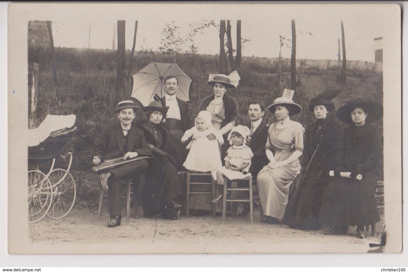 LOT DE 10 CARTES PHOTOS NON SITUEES - PEPINIERE - PROCESSION - TERRASSE DE CAFE - METIER - .CARTE PHOTO - 10 SCANS - - 5 - 99 Postcards