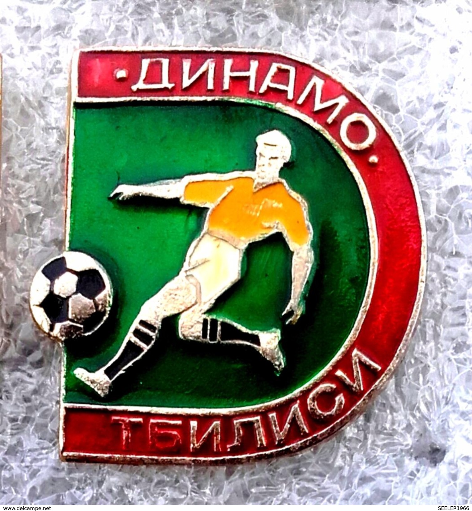 Football/soccer/pin- Quality, Rare, Old  -  DINAMO Tbilisi - USSR. - Calcio
