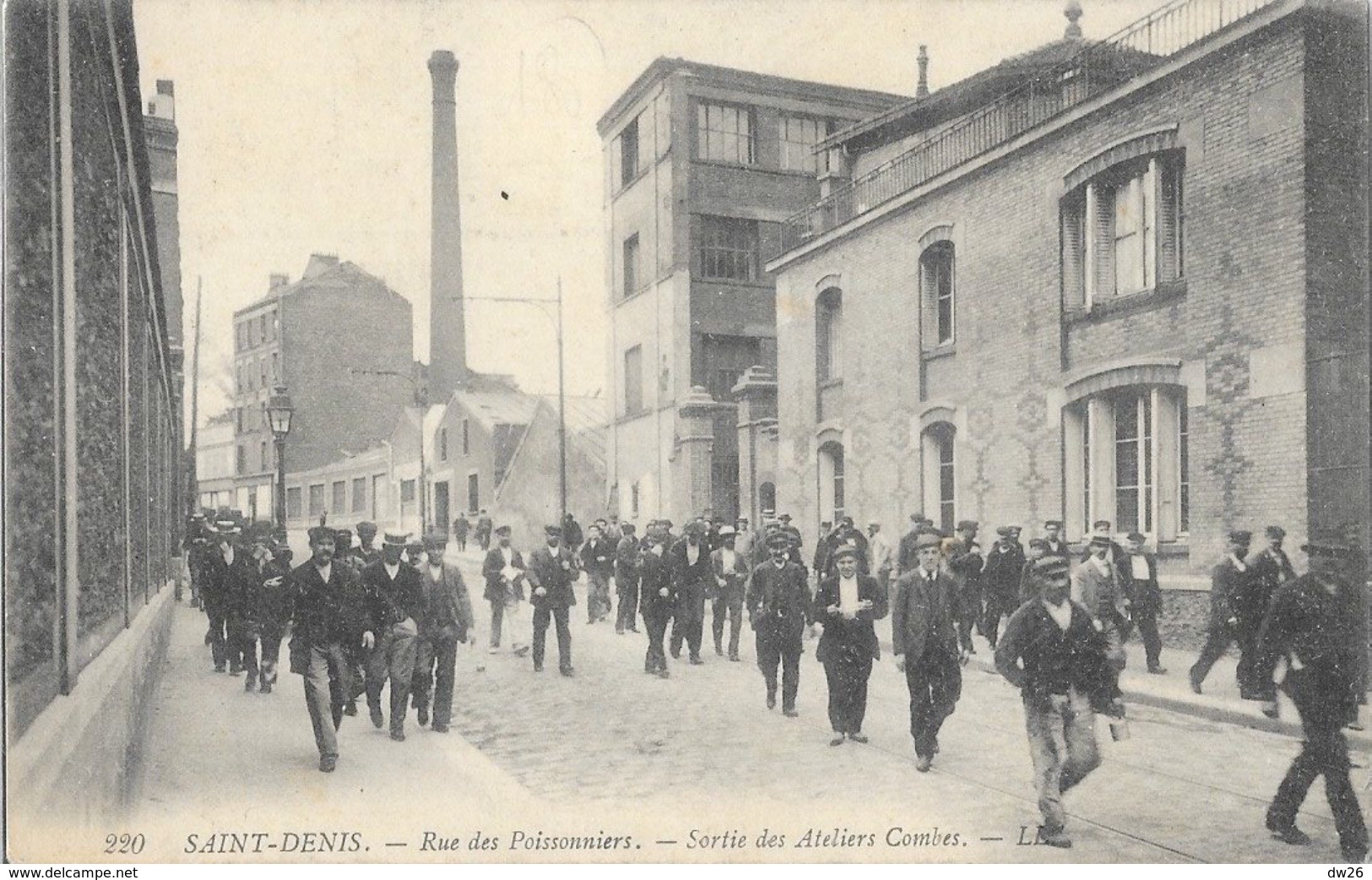 St Saint Denis - Rue Des Poissonniers, Sortie Des Ateliers Combes - Carte LL N° 220 Non Circulée - Saint Denis