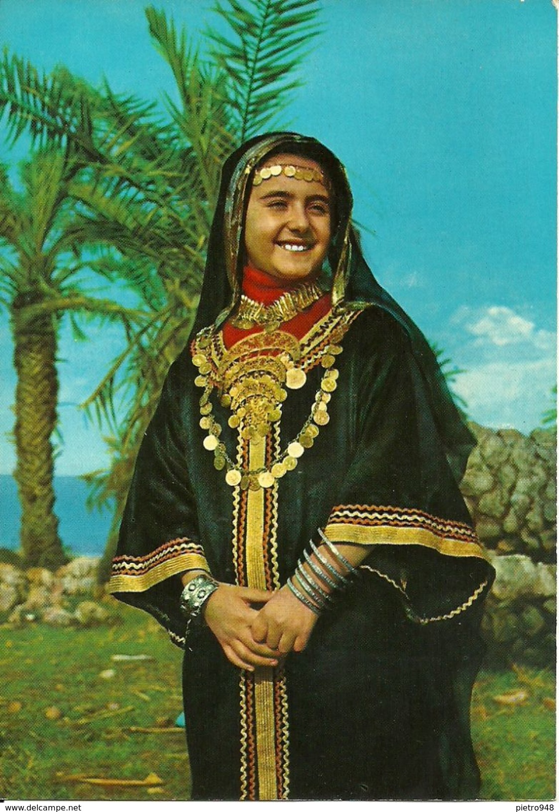 Jordan, Giordania, The Desert Princess, Ragazza Con Costume Tipico - Jordanie