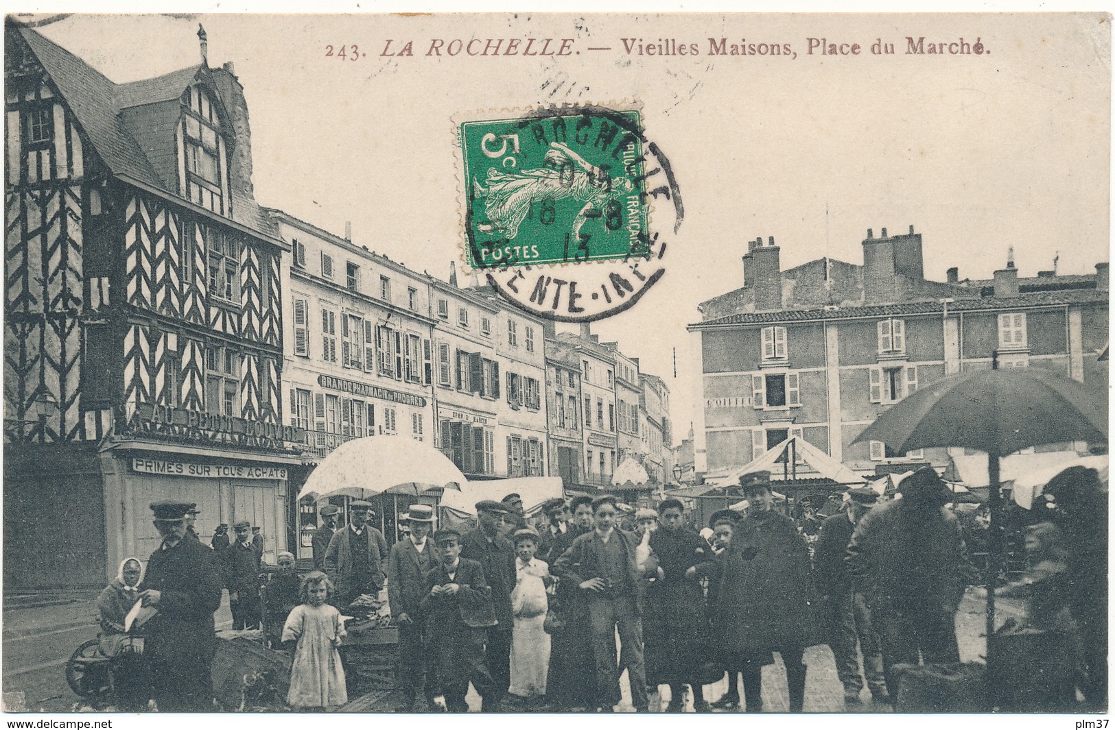 LA ROCHELLE - Place Du Marché - La Rochelle