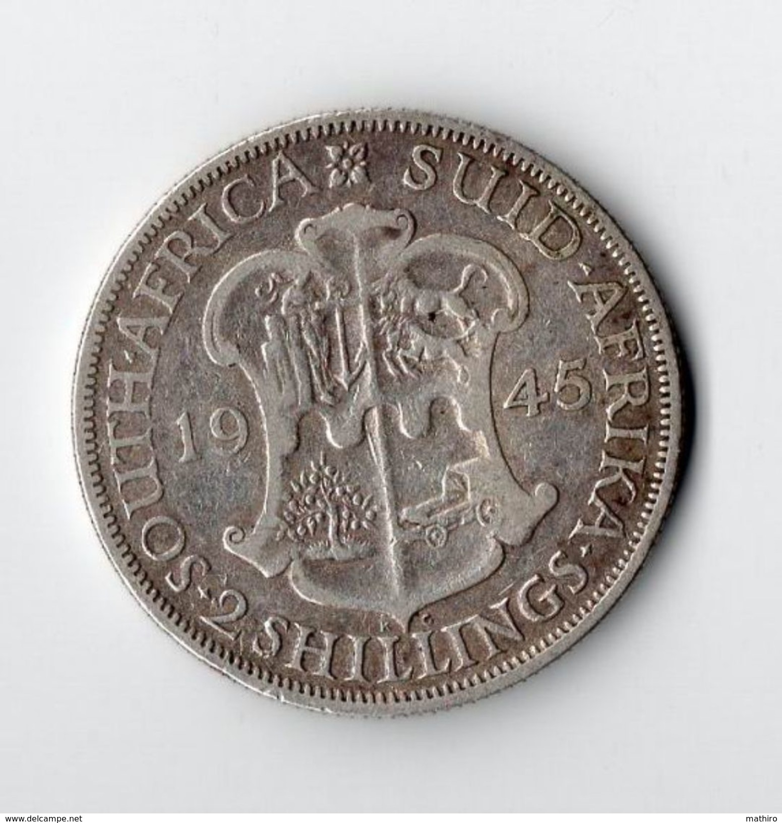 2 Pièces Argent , Georges V ,  Half Crown ,1935 Et Georges VI , South Africa  , 2 Shillings ,  1945 - Autres & Non Classés