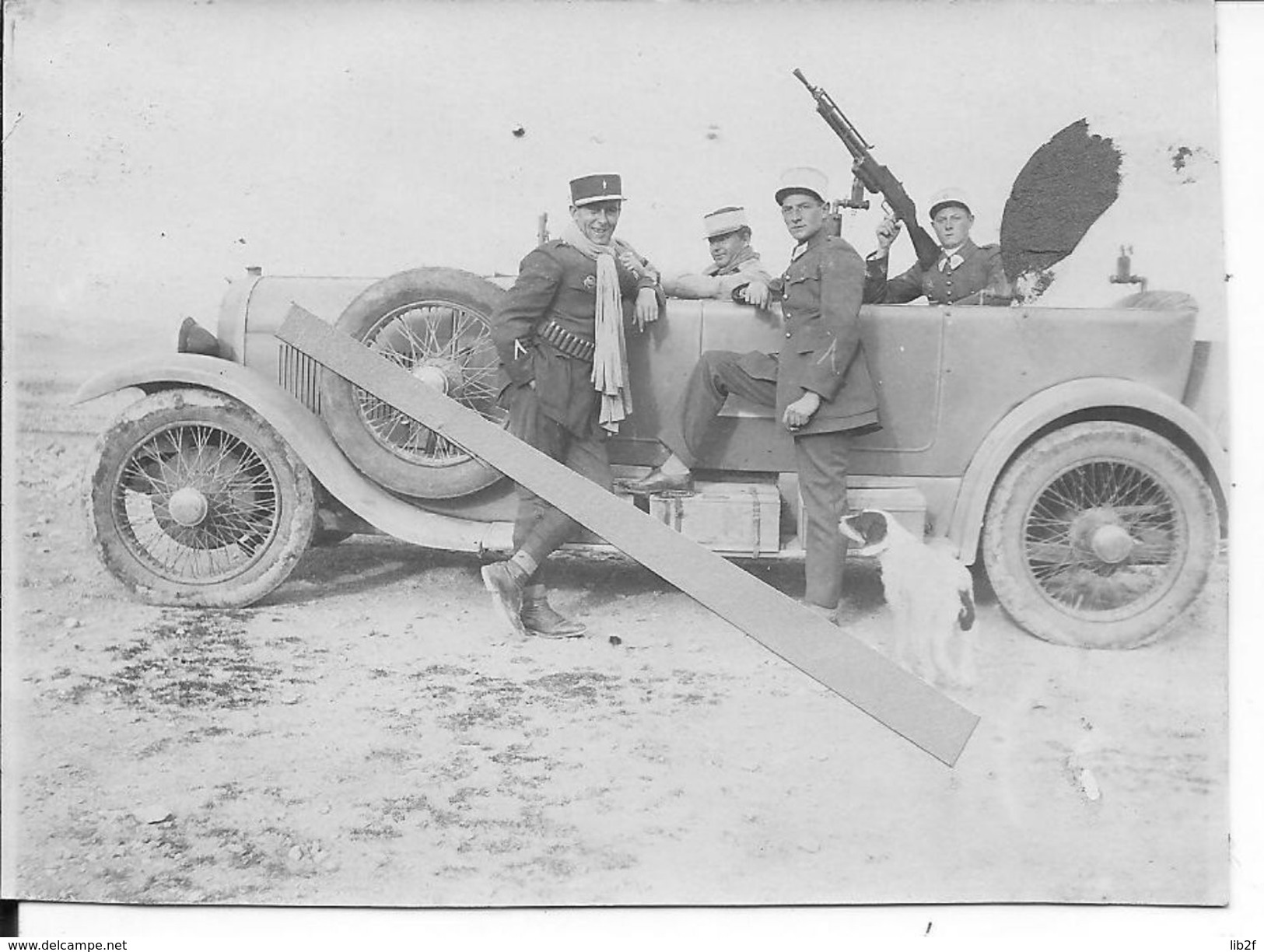 Dmeir Syrie Levant Djebel Druzes Automitrailleuses Légères Du Désert Chenard Et Walcker U8 Sous Officiers Et Chien Photo - War, Military