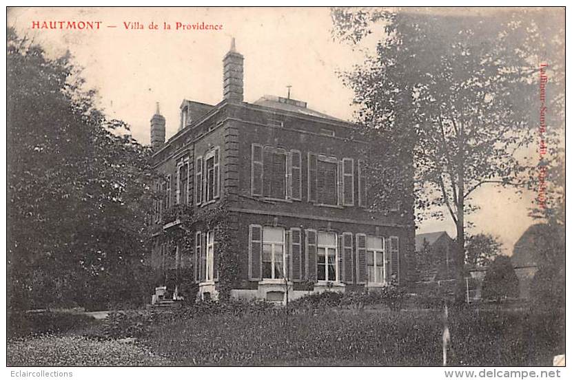Hautmont       59           Villa De La Providence        (voir Scan) - Andere & Zonder Classificatie