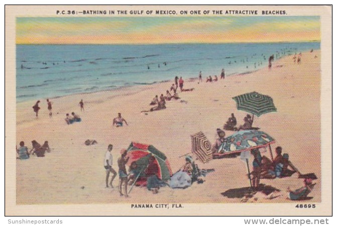 Florida Panama City Beach Bathing Scene Along The Beach - Panamá City