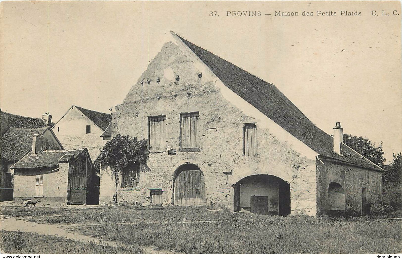 Lot de 50 CPA de Provins 77 Plusieurs animations