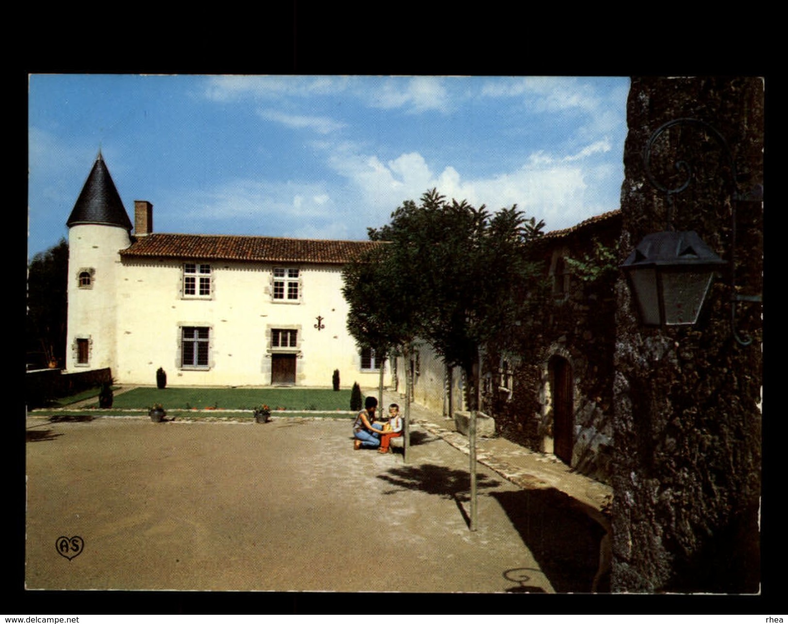 85 - LES LUCS-SUR-BOULOGNE - Chateau - Les Lucs Sur Boulogne