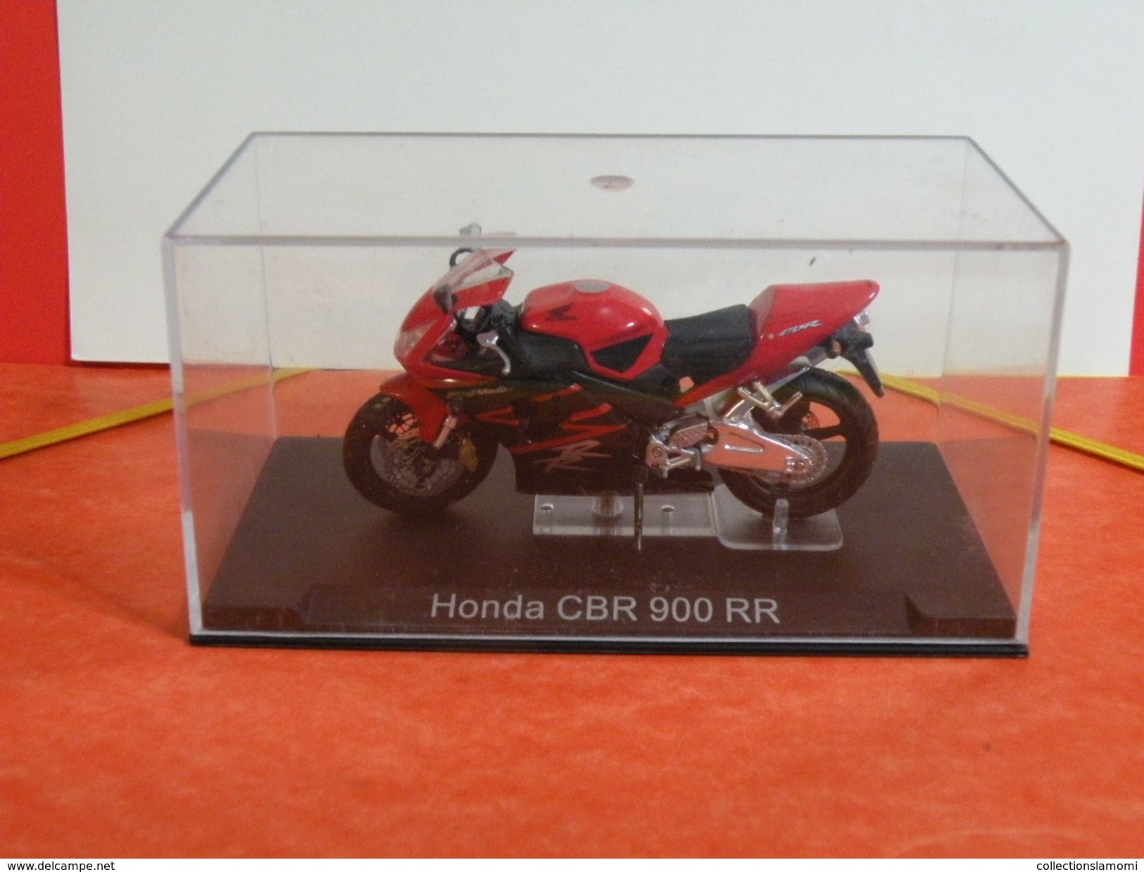 MOTO 1/24 > Honda CBR 900 RR (sous Vitrine) - Motorfietsen