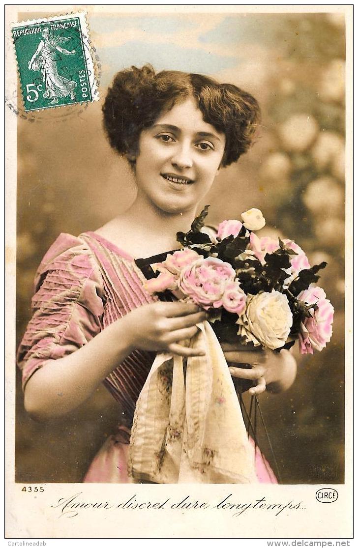 [DC11166] CPA - DONNA CON FIORI - Viaggiata - Old Postcard - Donne