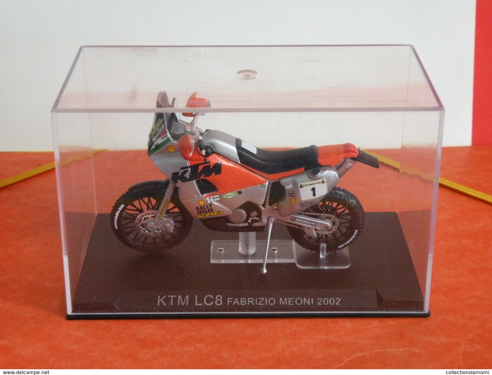 MOTO 1/24 > KTM LC 8 Fabrizio Méconi 2002 (sous Vitrine) - Motorcycles