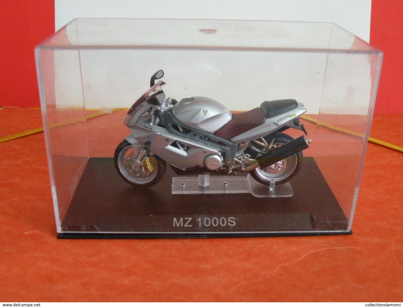 MOTO 1/24 > MZ 1000S (sous Vitrine) - Motorfietsen