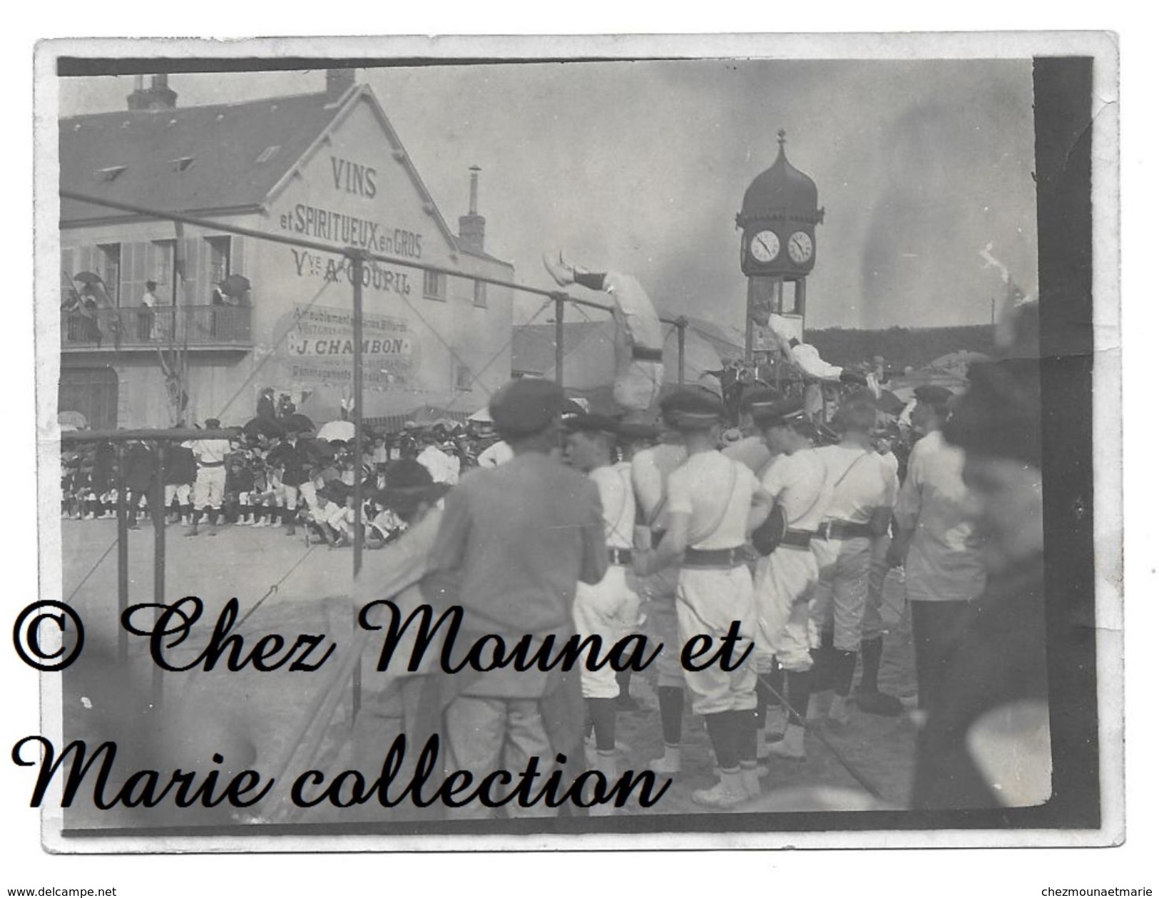 VERNON - MANIFESTATION SUR LA PLACE D ARMES - SOCIETE DE GYMNASTIQUE - EURE - PHOTO 12 X 9 CM - Sporten