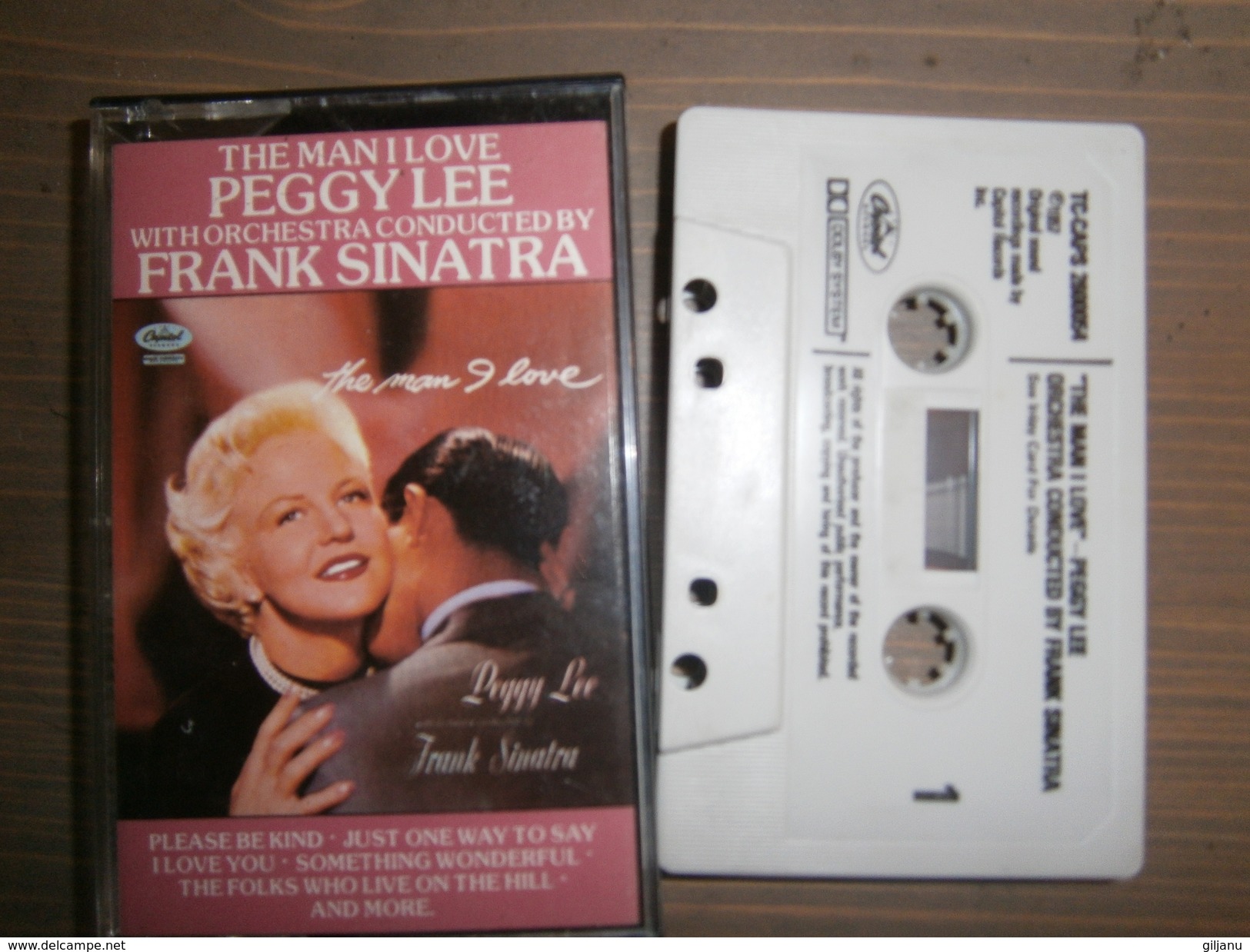 CASSETTE AUDIO THE MANI LOVE PEGGY LEE ORCHESTRE CONDUIT PAR FRANK SINATRA - Audiokassetten