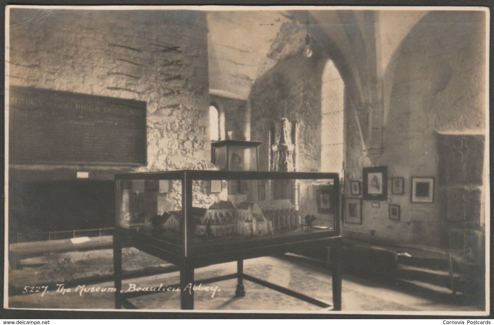 The Museum, Beaulieu Abbey, Hampshire, 1930 - Sweetman RP Postcard - Autres & Non Classés