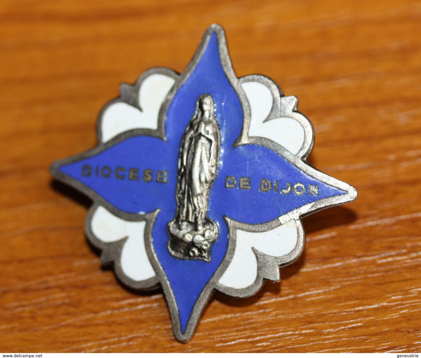 Belle Broche Religieuse "Diocèse De Dijon" Religious Brooch - Religion & Esotérisme