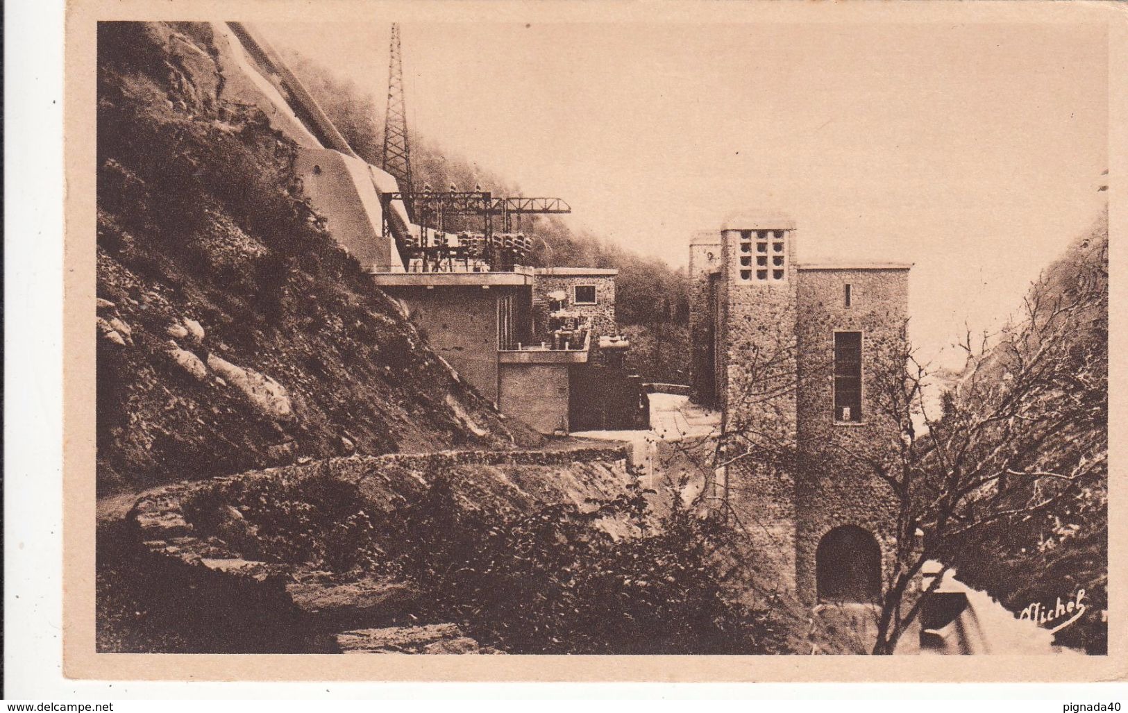 Cp , 19 , NEUVIC-d'USSEL , Barrage Des Plaines, Centrale électrique De La Triouzoune Au Vermillat - Ussel