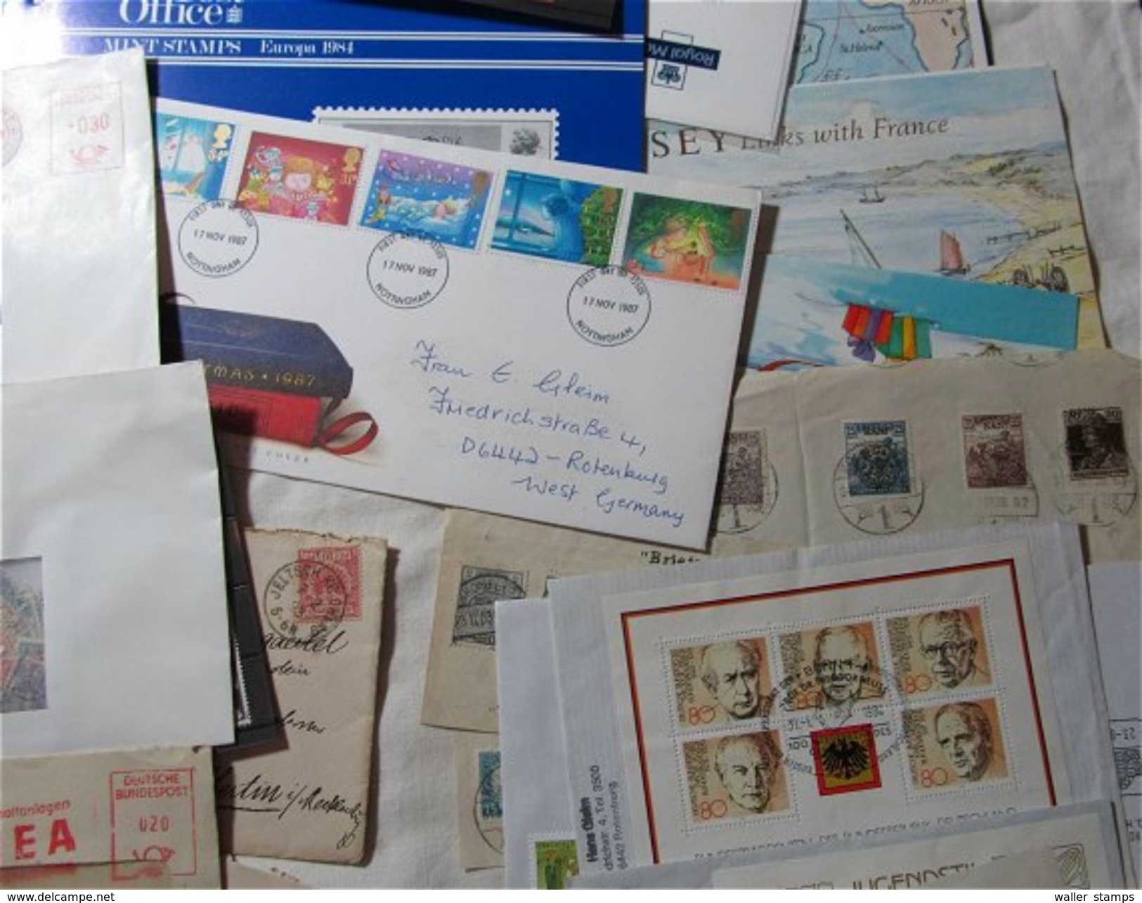 Lot With World Stamps