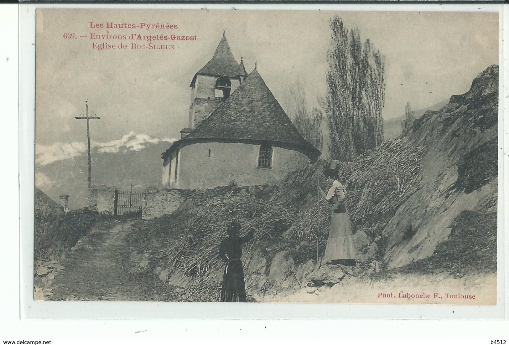 65 ARGELES GAZOST Eglise De Boo Silhen ,femmes Avec Fagots - Argeles Gazost