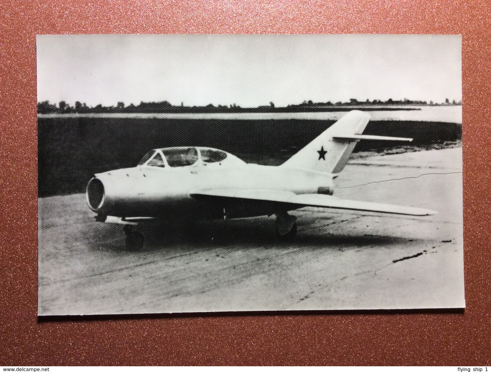 Vintage Russian  Postcard 1986 Soviet Aviation. MiG-15-UTI - Jet Trainer Aircraft (1950) - 1946-....: Moderne