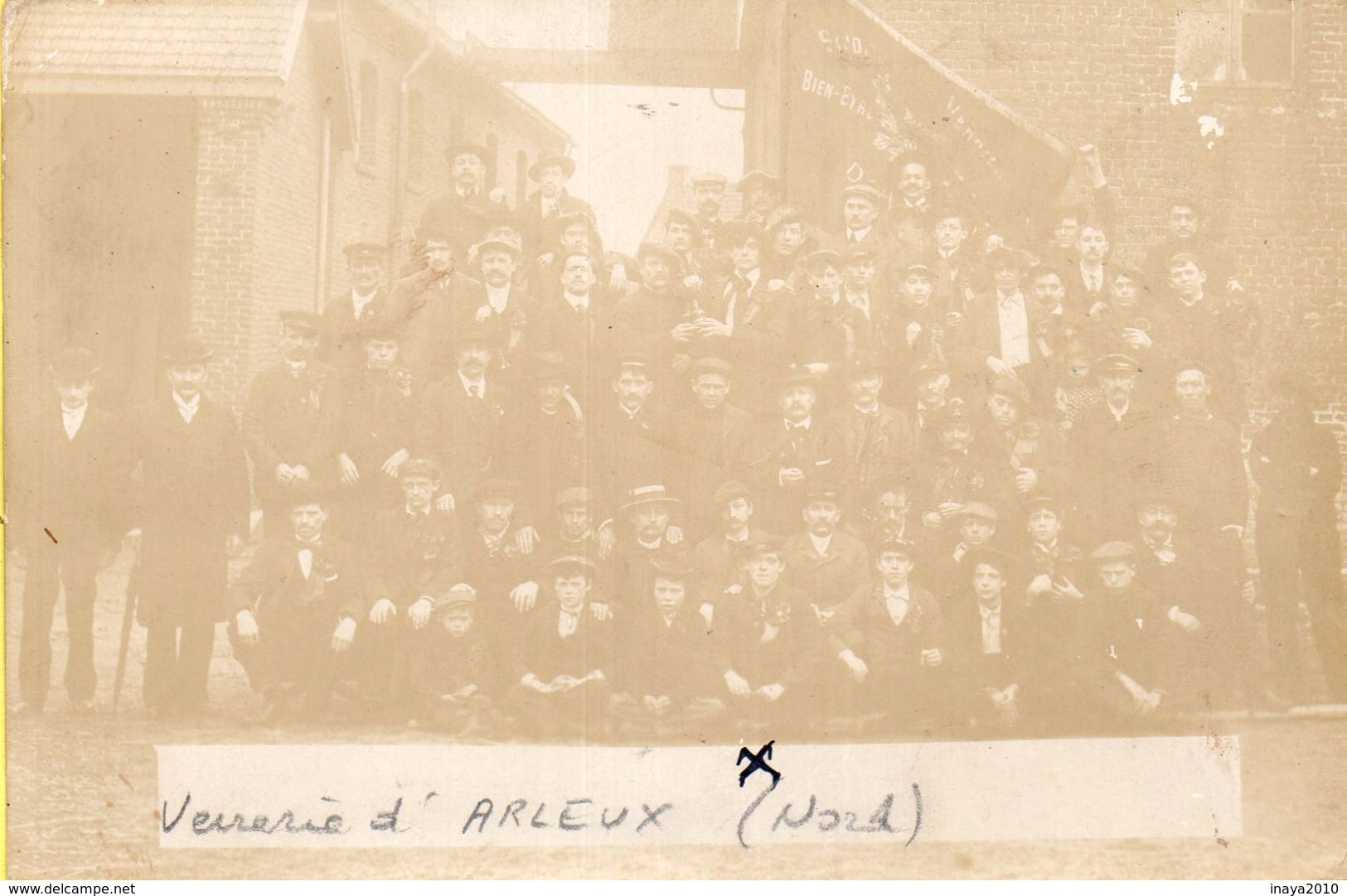 CARTE-PHOTO - 59 - ARLEUX  -  La Verrerie D'Arleux - Le Personnel - Arleux