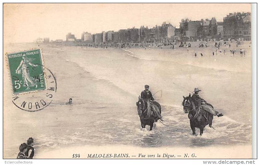 Malo Les Bains      59       Vue Vers La Digue              (voir Scan) - Malo Les Bains