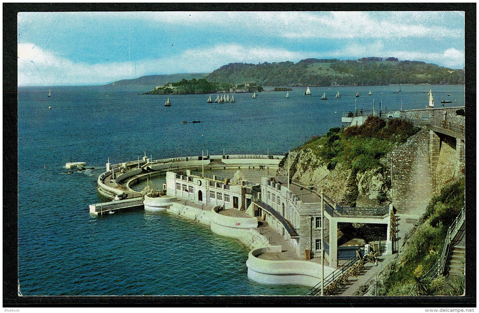 RB 1167 -  Postcard - The Lido Swimming Pool &amp; Drake's Island - Plymouth Devon - Plymouth