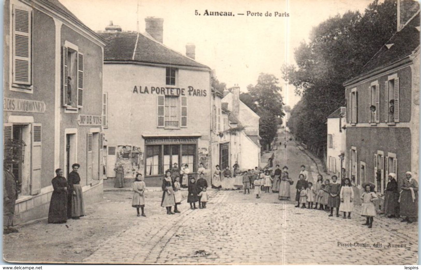 28 - AUNEAU -- Porte De Paris - Auneau