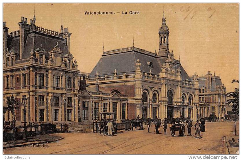 Valenciennes         59          Extérieur De La Gare           (voir Scan) - Valenciennes