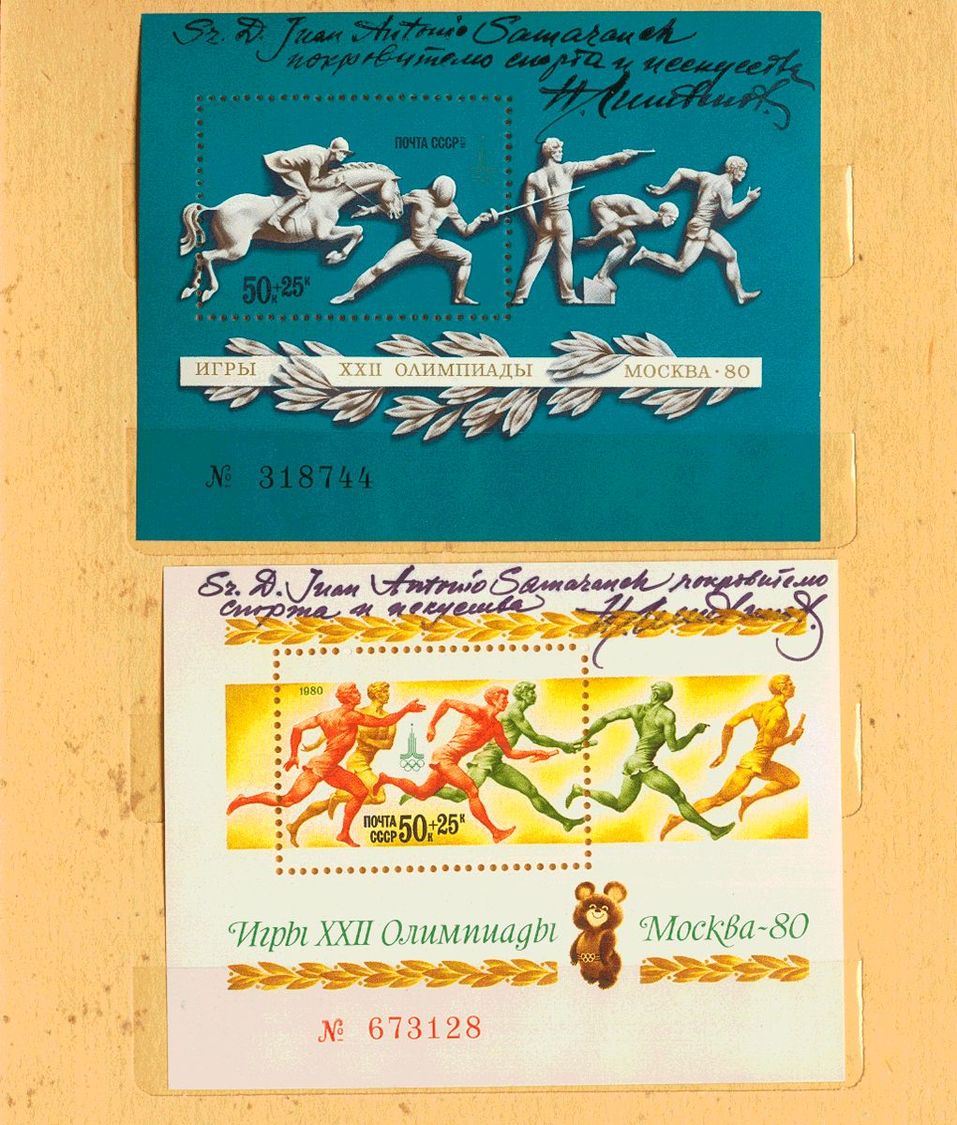 2734 Russia. (1980ca). Two Classifiers With Different Stamps, Blocks, Shouvenir Sheets (thirty-two Pieces In Total), Of  - Andere & Zonder Classificatie