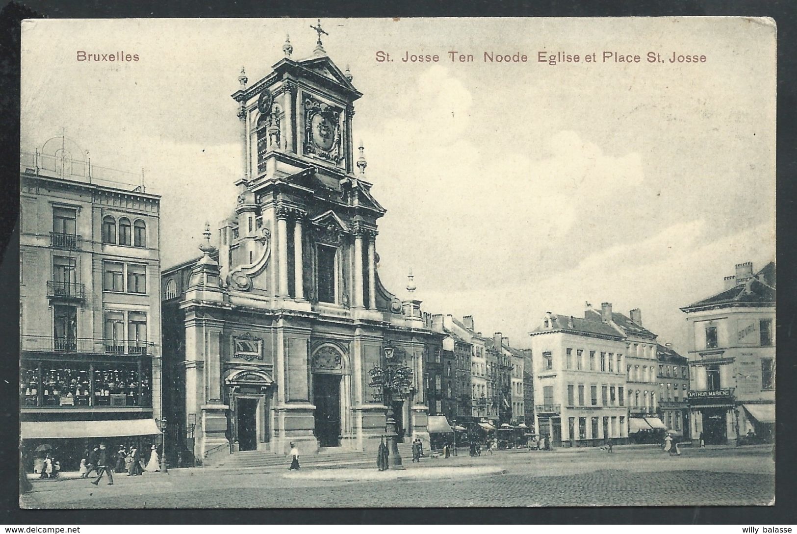 +++ CPA - BRUXELLES - ST JOSSE TEN NOODE -  Eglise Et Place St Josse  // - St-Josse-ten-Noode - St-Joost-ten-Node