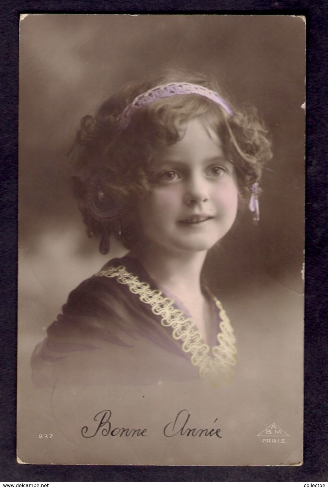 Beautiful Girl 1910s Postcard - Portraits