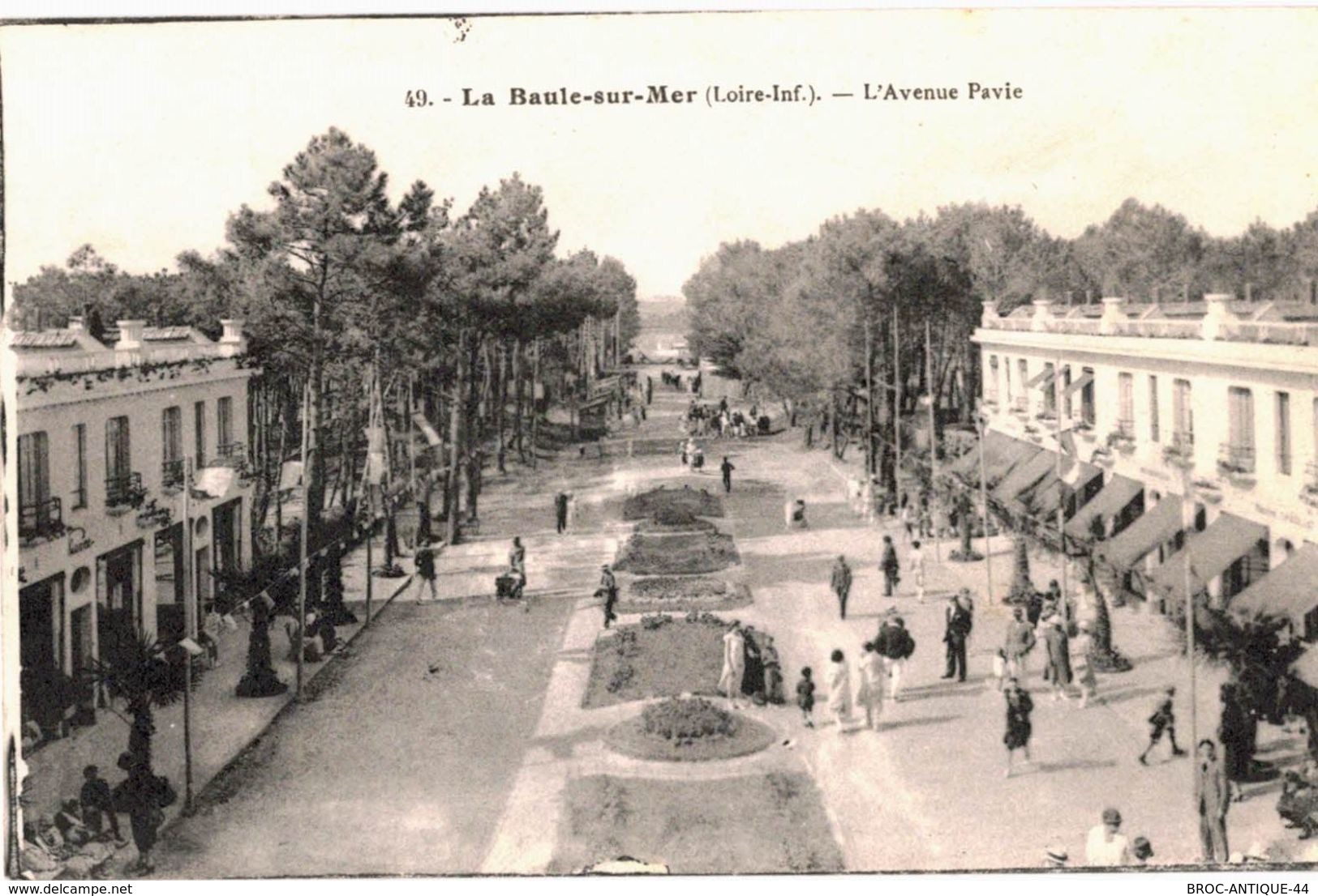 LOT N°2 - LOT DE 120 CARTES DE LA BAULE - LE FRONT DE MER ET LE CENTRE - La Baule-Escoublac