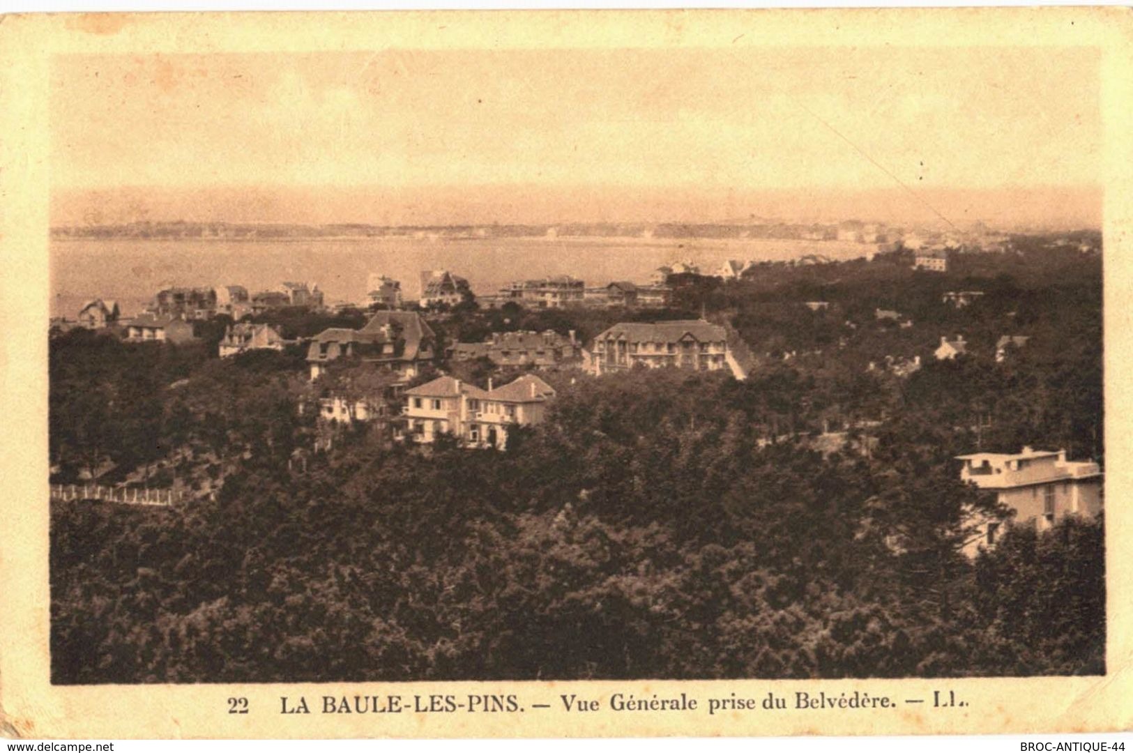 LOT N°2 - LOT DE 120 CARTES DE LA BAULE - LE FRONT DE MER ET LE CENTRE