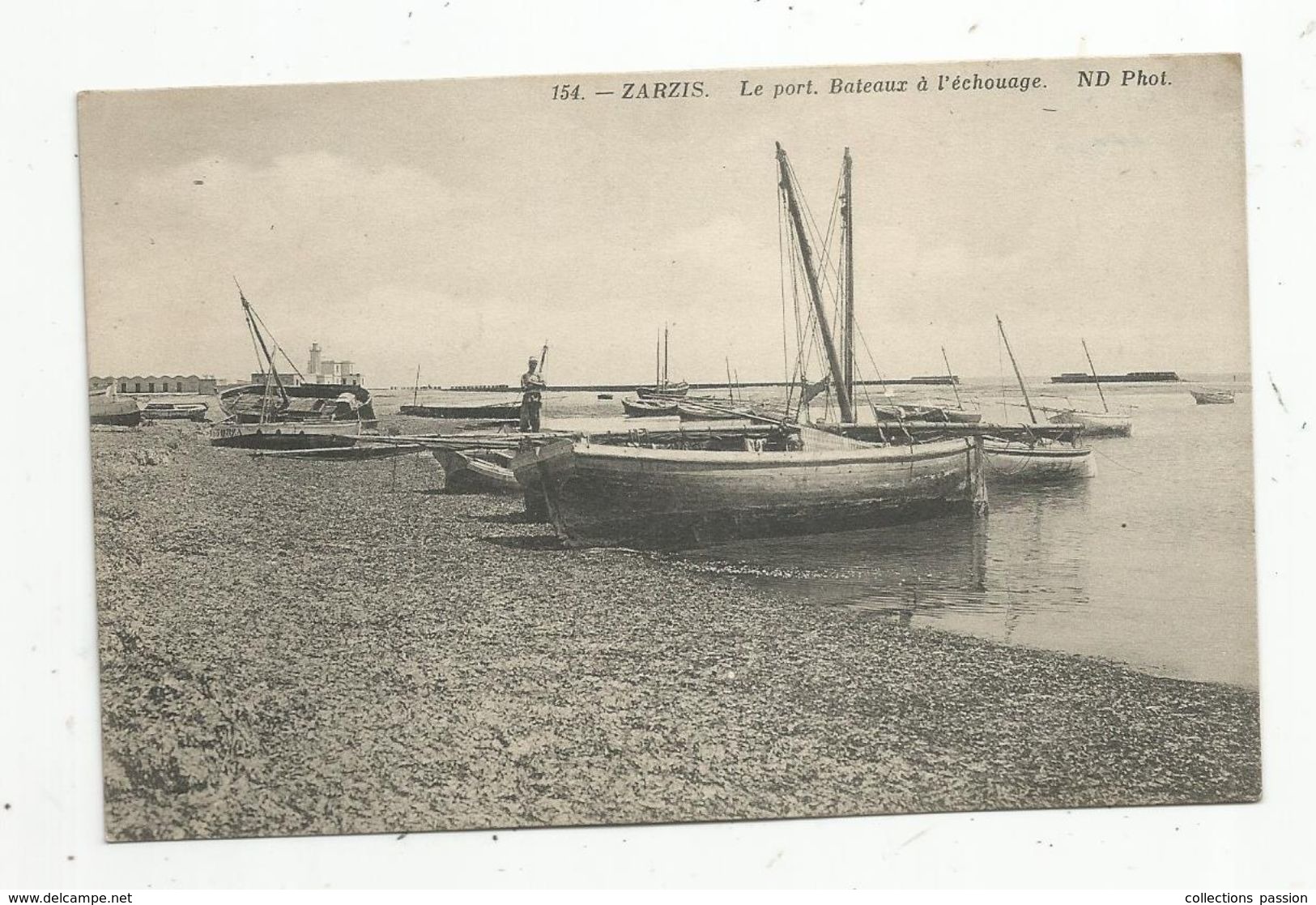 Cp, Bateaux à L'échouage , TUNISIE , ZARZIS , Le Port  , écrite , Ed : ND Phot. ,n° 154, écrite 1914 - Pêche