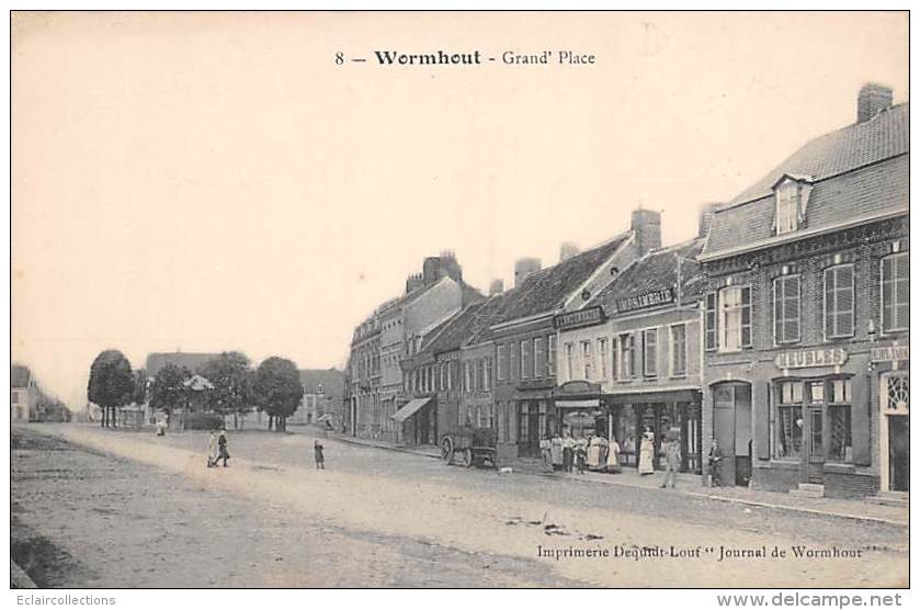 Wormhout     59        Grande  Place . Commerces                 (voir Scan) - Wormhout