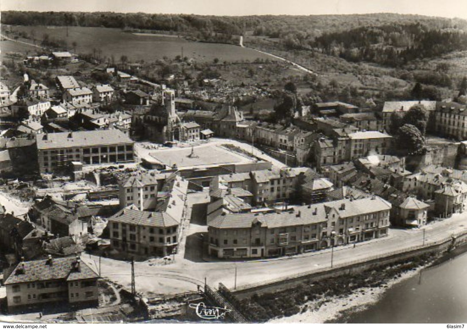 CPSM Dentellée - CHATEL-sur-MOSELLE (88) - Vue Aérienne Du Bourg Dans Les Années 50 - Chatel Sur Moselle