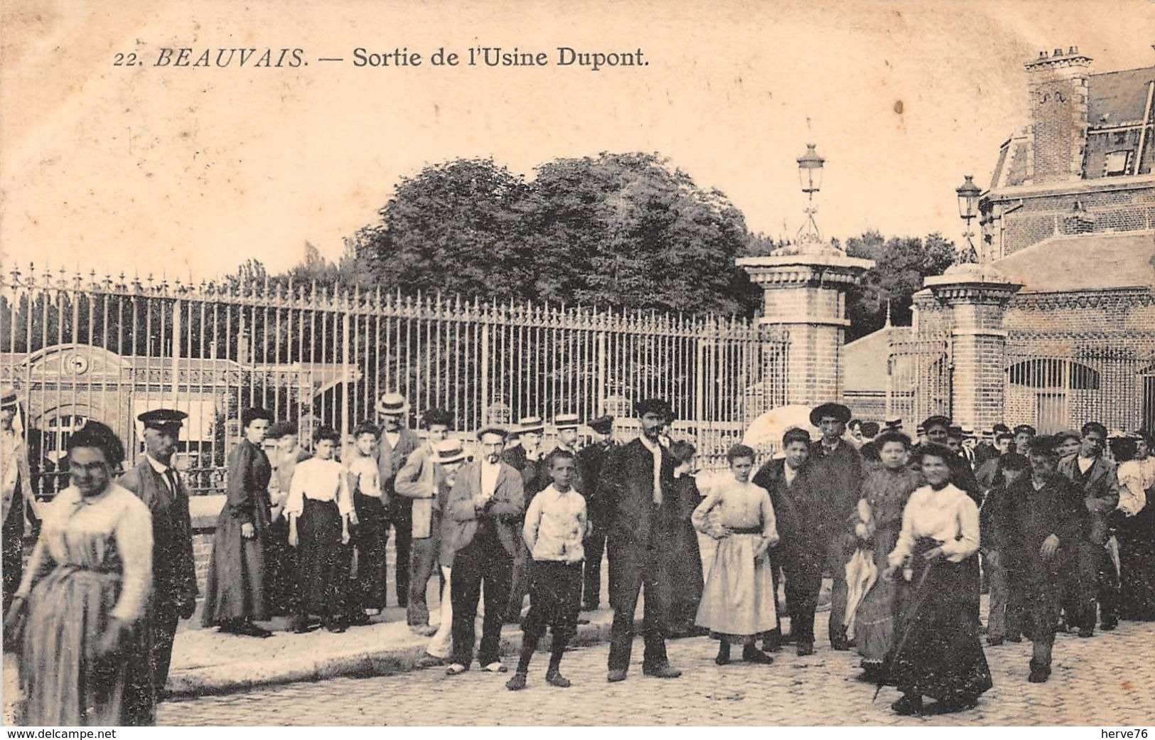 BEAUVAIS  - Sortie De L'Usine Dupont - Beauvais