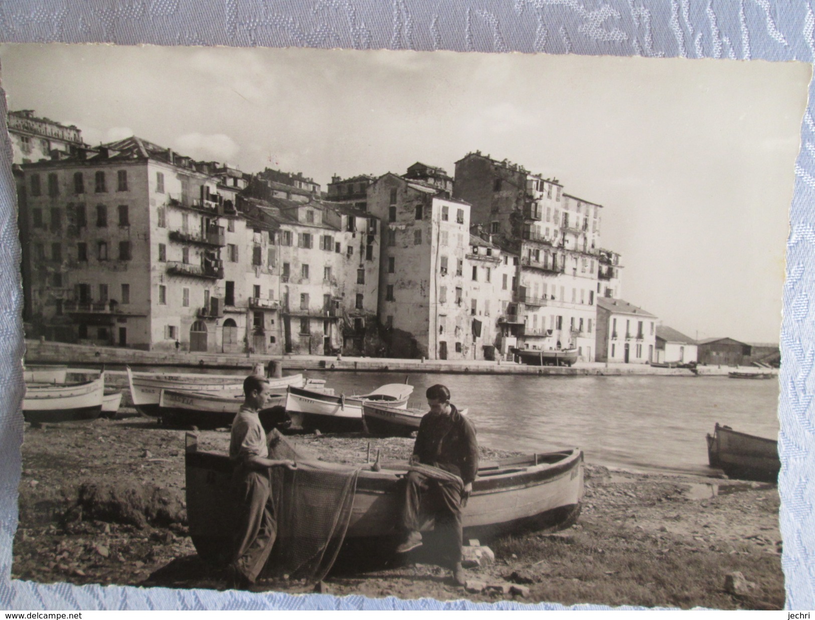 BASTIA . LE VIEUX PORT . PECHEURS ET LEURS FILETS - Bastia