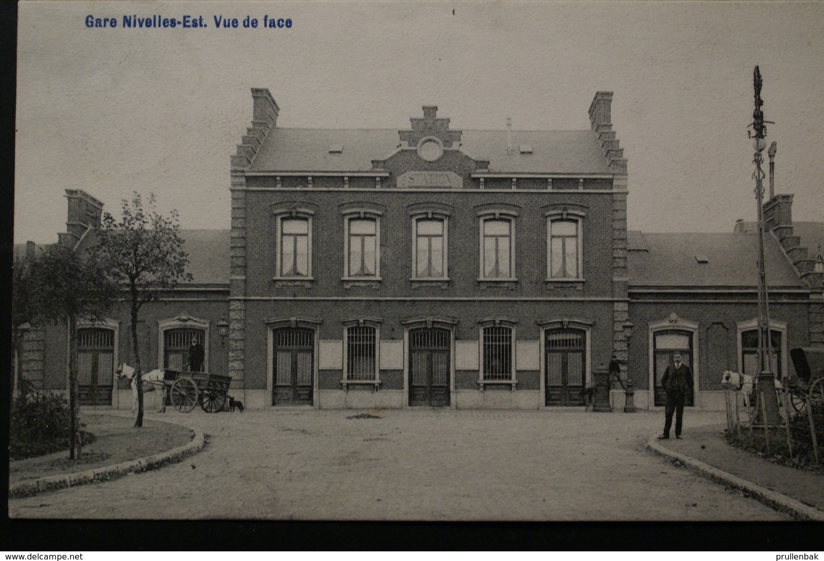 Nivelles - Gare  Est Vue De Face - Nijvel