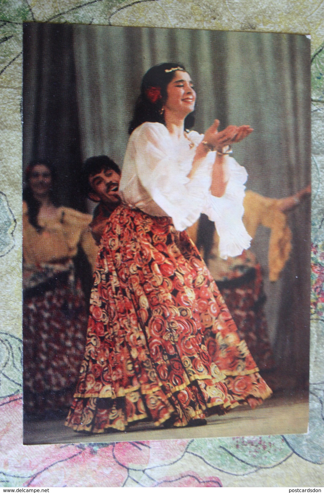 Dniester River Bessarabia. GYPSY DANCE / Orchestra - GIPSIES Gipsy (gypsy) Old Soviet Pc 1974 Rare! - Bailes